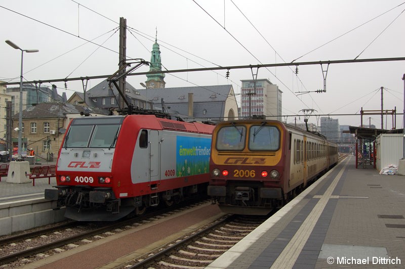 Bild: 4009 als Regionalbahn nach Athus und 2006 bei der Einfahrt im Bahnhof Luxembourg.