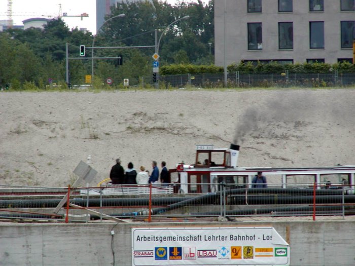 Bild: Blick zur Spree.