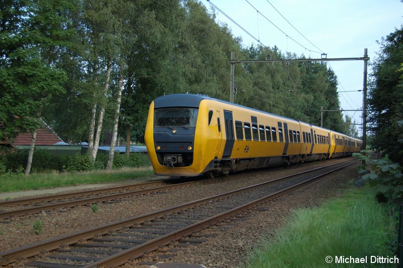 Bild: 3425 kurz vor dem Bahnhof Borne.