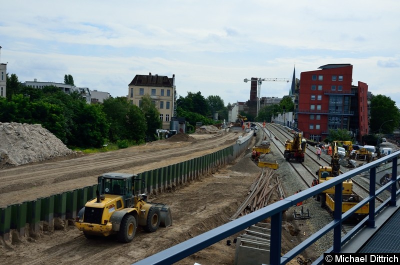 Bild: Blick von der Brücke der Strecke Erkner - Ostkreuz auf die Strecke von und nach Lichtenberg.