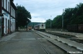 842 001