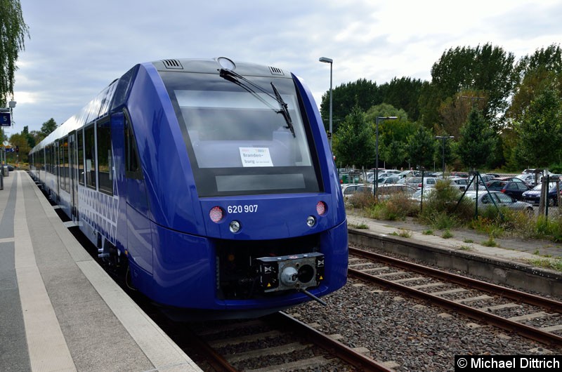 Bild: 620 407/621 407/620 907 wurde gegen den 620 407/621 407/600 907 als RB 51 in Brandenburg Hbf.

Der Zug wird bei der Ostdeutschen Eisenbahn getestet.