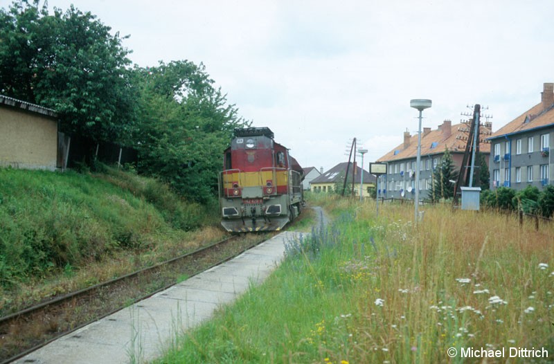 Bild: Am 16.07.2004, unserem vorletzten Tag in Tschechien, trafen wir die 742 429 in Velke Mezirici zastavka an.