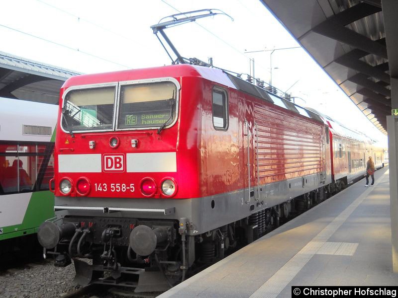 Bild: 143 558 am RE nach Sangerhausen in Erfurt Hbf.