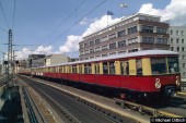 477 033
