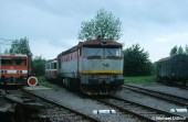 751 058