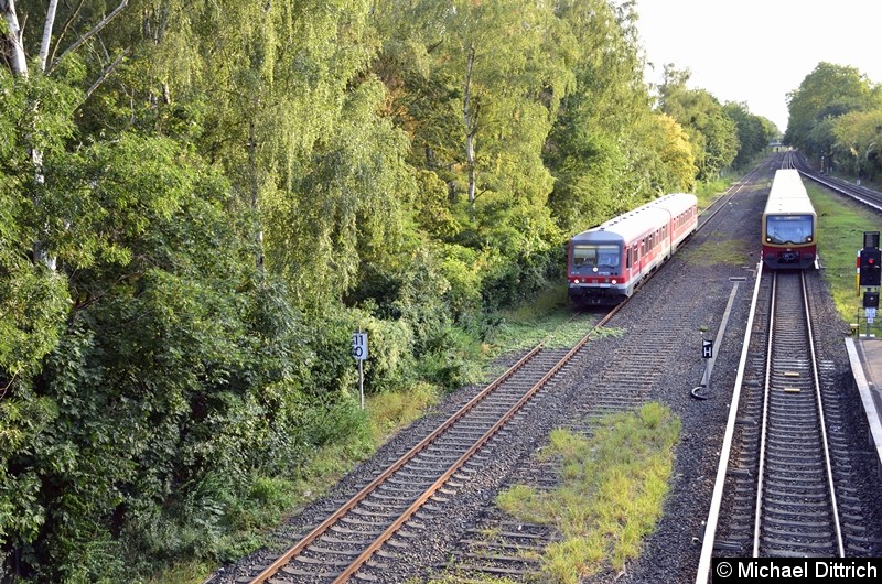 Bild: Sonderfahrt des VIV e.V. zum Thema i2030. 
Hier auf dem Weg nach Lichterfelde West in Höhe des S-Bahnhaltepunkts Sundgauer Straße.