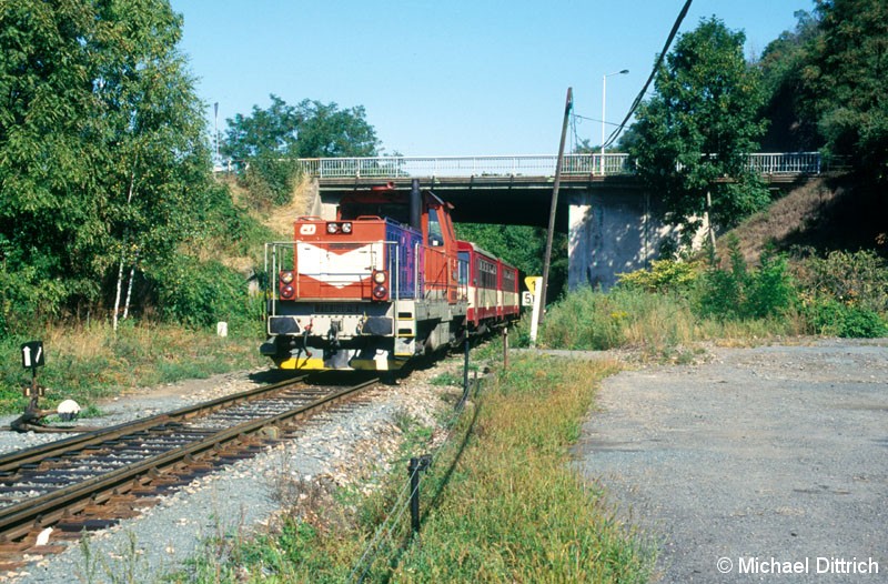 Bild: Als Os 9009 trafen wir bei Praha-Zbraslav die 714 009 an.