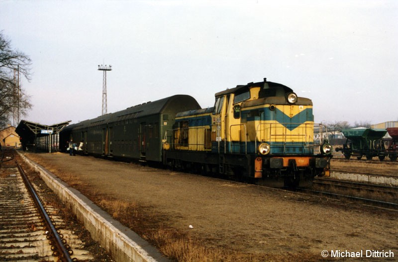 Bild: Os 64122 auf dem Weg nach Kedzierzyn Kozle.