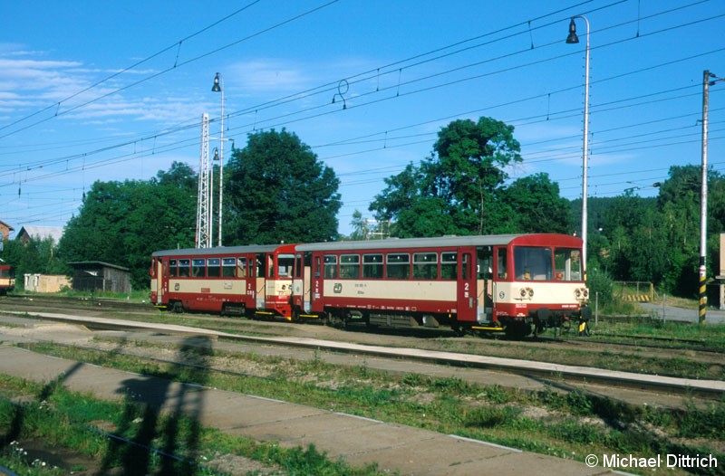 Bild: In Strakonice angekommen ist der 810 522.