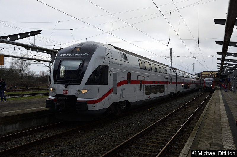 Bild: 4110 117 als Sonderzug 2999 nach Berlin Hbf. in Rostock Hbf.
