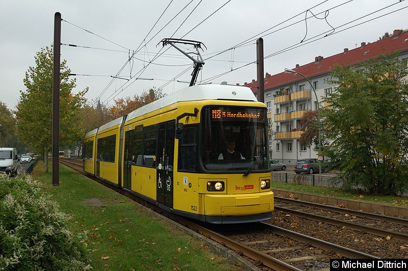 Bild: 1522 als Linie M8 in der Danziger Str. kurz vor der Landsberger Allee.