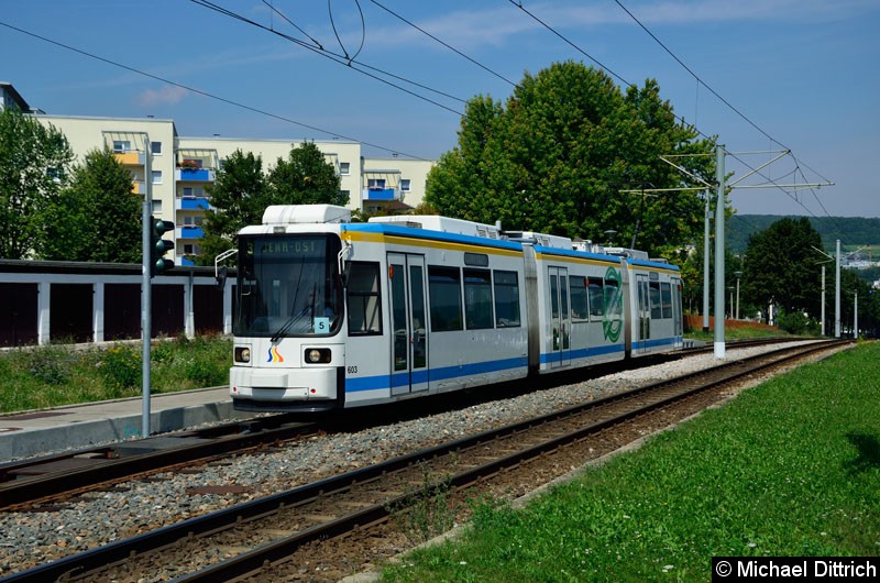 Bild: Wagen 603 als Linie 3 erreicht die Endstelle Winzerla.