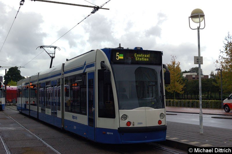 Bild: Noch einmal der Wagen 2201 an der Endstelle Binnenhof in Amstelveen.