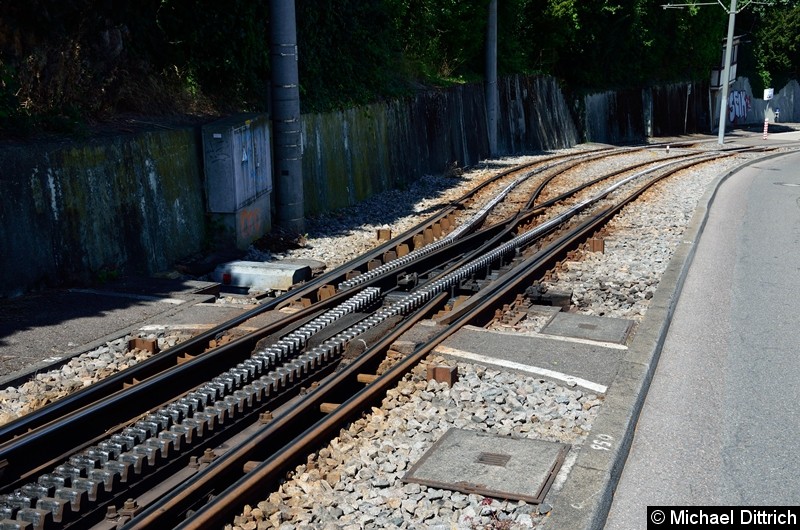 Bild: So sieht eine Weiche der Zahnradbahn aus.