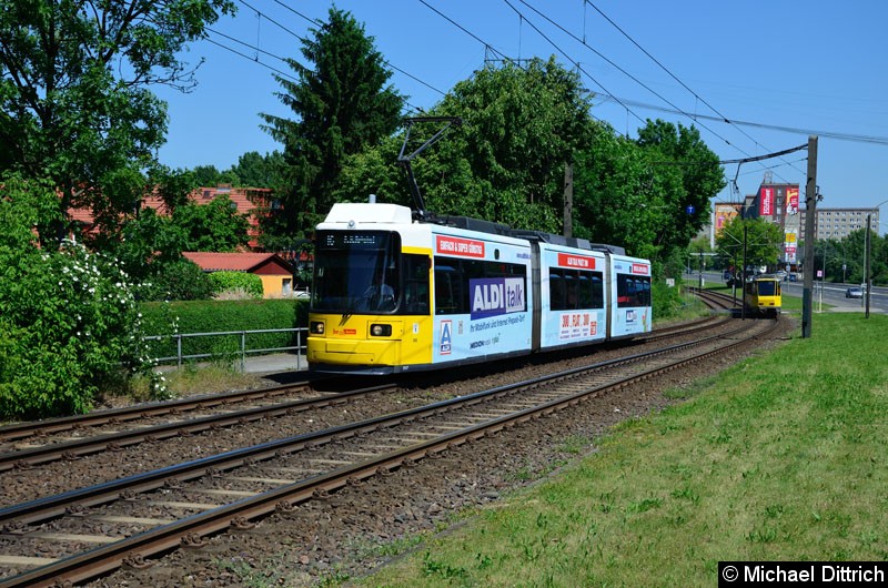 Bild: 1547 als Linie 16 kurz vor der Haltestelle Landsberger Allee/Rhinstr.