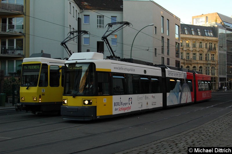Bild: 1072 als Linie M5 in der Großen Präsidentenstraße.