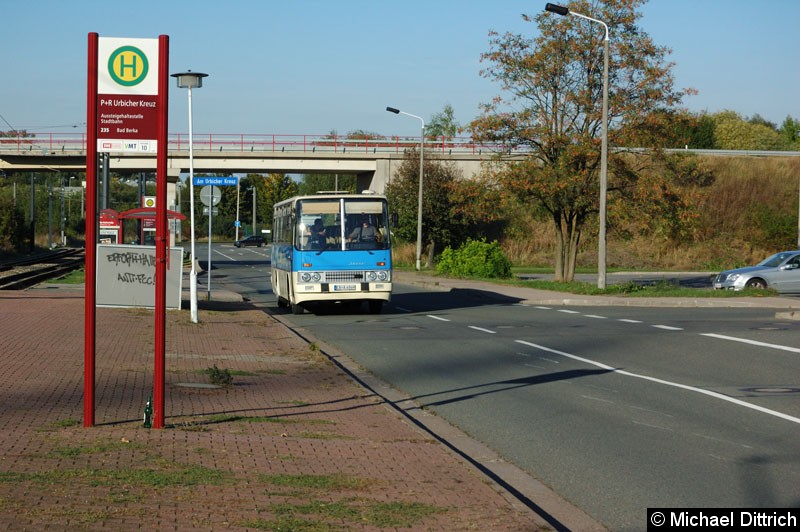 Bild: Nach dem Ende des Tag der offenen Tür, fuhren die Busse wieder nach Hause.