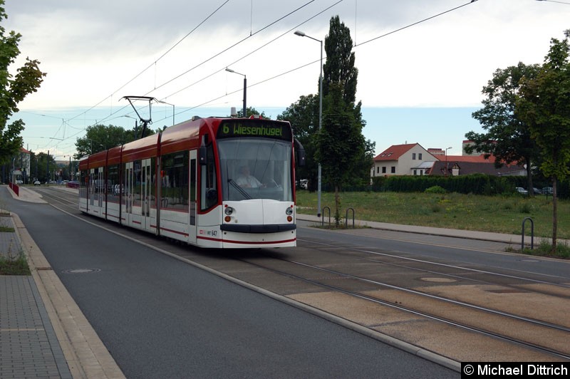 Bild: 647 als Linie 6 kurz hinter der Haltestelle Mittelhäuser Str.