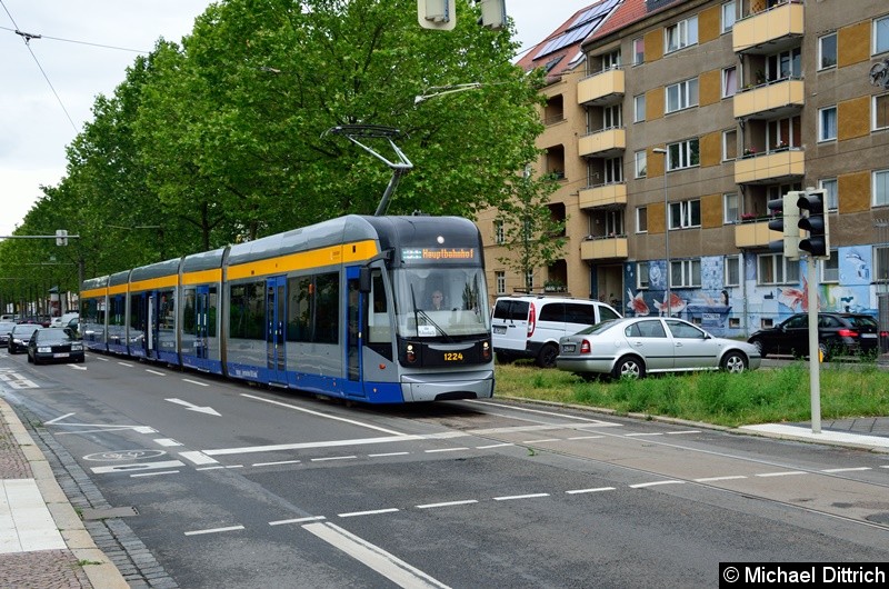 Bild: 1224 als Linie 31 in der Richard-Lehman-Straße.