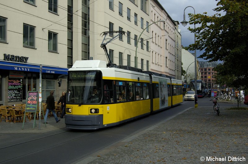 Bild: 1028 als Linie M1 am Monbijouplatz.