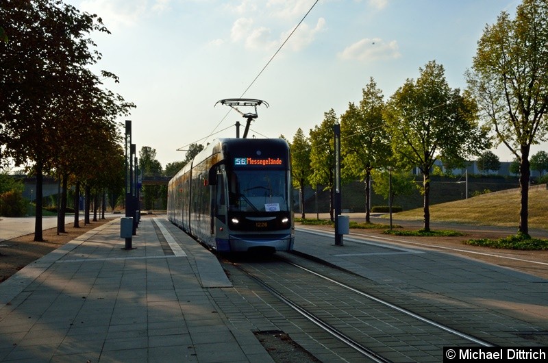 Bild: 1226 als Linie 56 an der Endstelle Messegelände.
