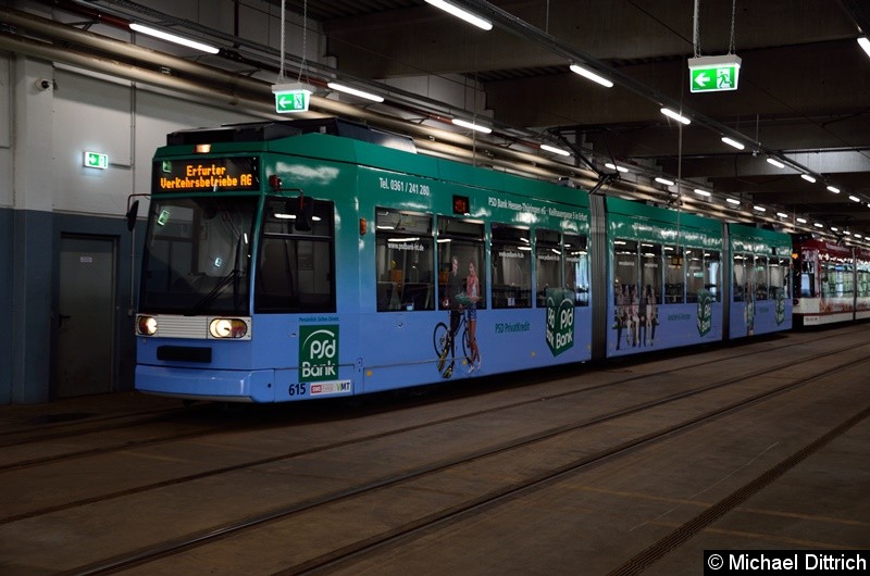 Bild: 615 und 616 in der Wagenhalle beim Tag der offenen Tür im Betriebshof Südost.