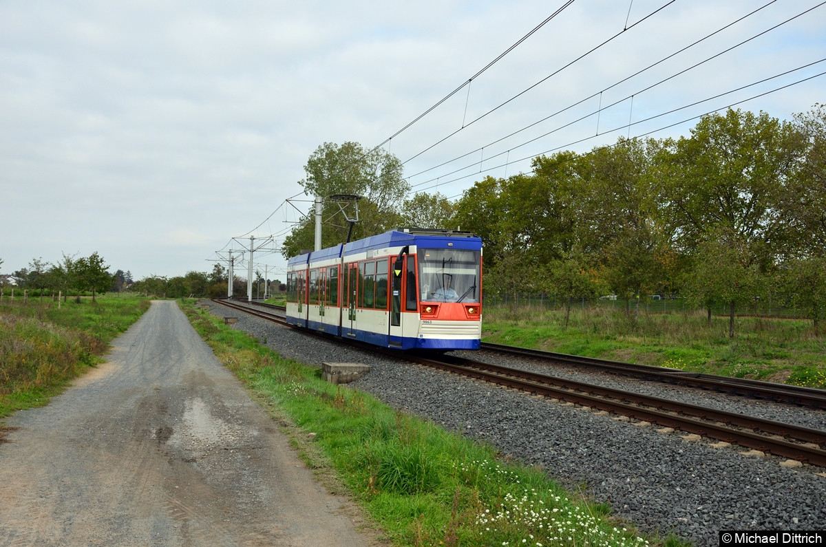 Wagen 9863 als Linie 6 kurz vor der Endstelle Alsbach, Am Hinkelstein.