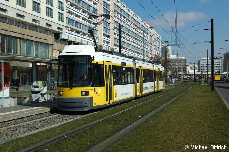 Bild: 2013 als Linie M4 an der Haltestelle Spandauer Straße/Marienkirche.