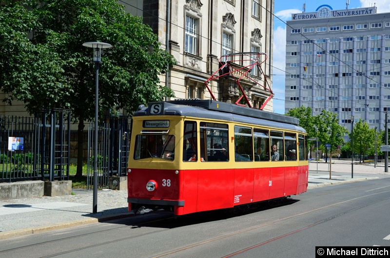 Bild: Wagen 38 als Sonderfahrt zum Messegelände in der Logenstraße.