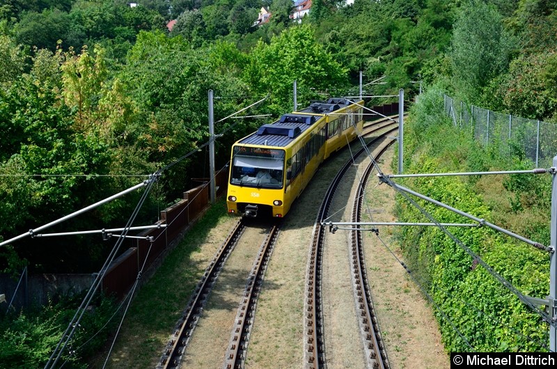 Bild: 4194 als Linie U5 zwischen den Haltestellen Killesberg und Eckartshaldenweg.