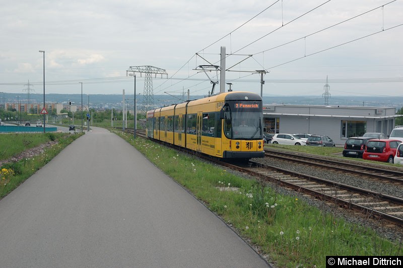 Bild: 2801 als Linie 7 zwischen den Haltestellen Betriebshof Gorbitz und Altnossener Str.