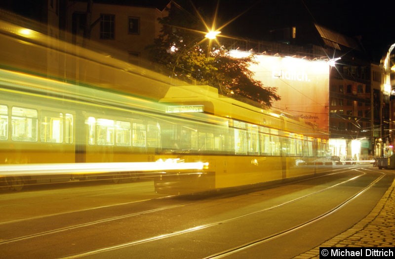 Bild: 1020 als Linie 1E in der Großen Präsidentenstraße.