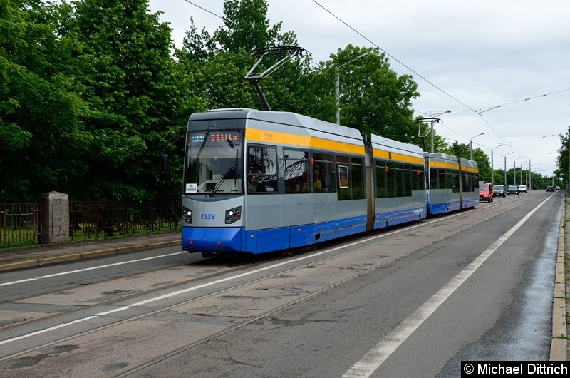 1326 + 1325 als Linie 31 auf der Richard-Lehmann-Str.