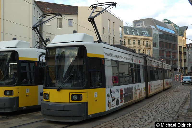 Bild: 1083 als Linie M6 in der Großen Präsidentenstraße.