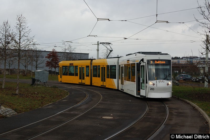 Bild: NGT8G 203 in der Wendeschleife Untermhaus.