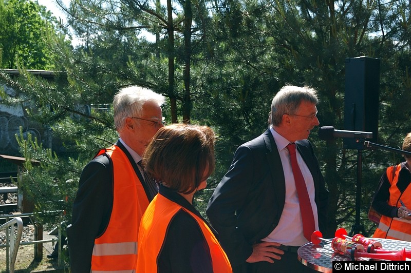 Bild: Ansprache des damaligen Geschäftsführers der Firma Stadler Pankow GmbH Michael Daum.