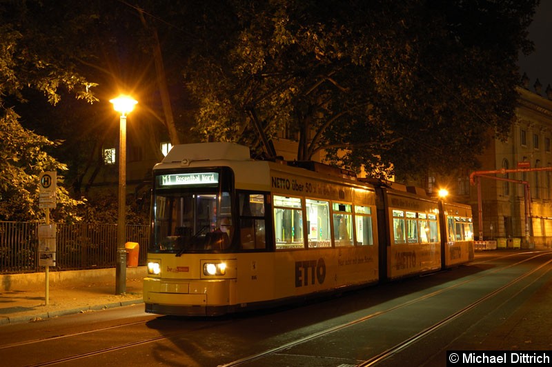 Bild: 1031 als Linie M1 an der Haltestelle Am Kupfergraben.
