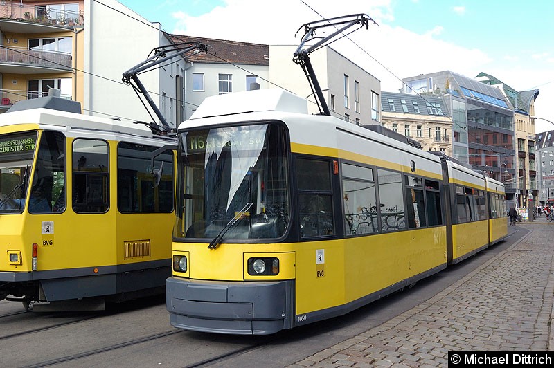 Bild: 1050 als Linie M6 in der Großen Präsidentenstr.