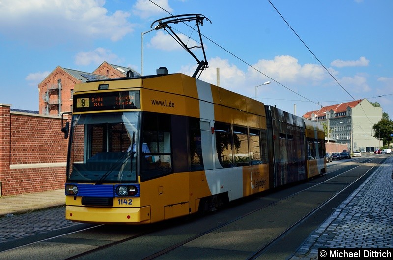 1142 als Linie 9 in der Erich-Weinert-Str.