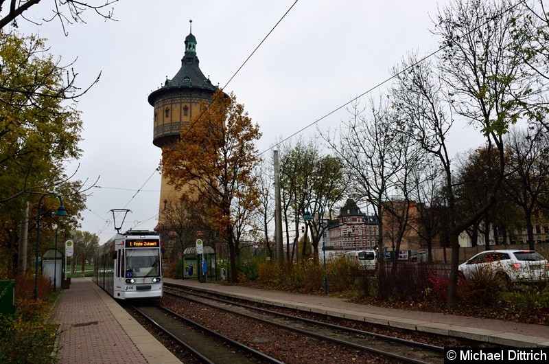 Bild: 646 als Linie 1 an der Haltestelle Am Wasserturm.