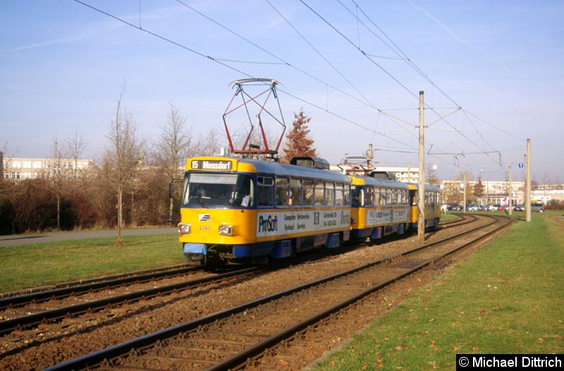 Bild: 2193 als Linie 15 zwischen den Haltestellen Jupiterstraße und Plovdiver Straße.
