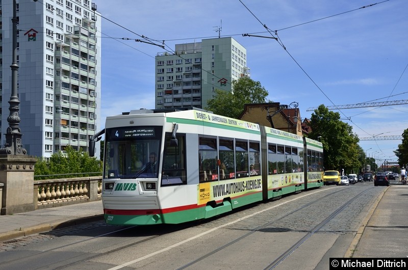 Bild: 1337 als Linie 4 auf der Zollbrücke.