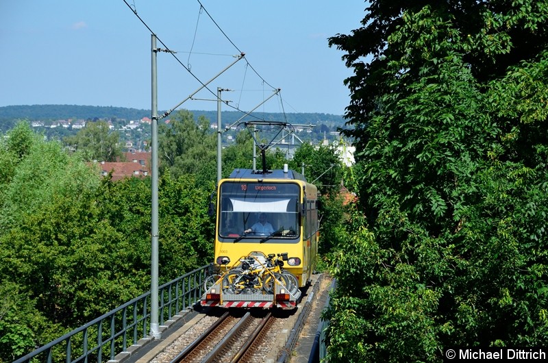 Bild: Zahnradbahn 1003 zwischen den Haltestellen Haigst und Nägelestr.