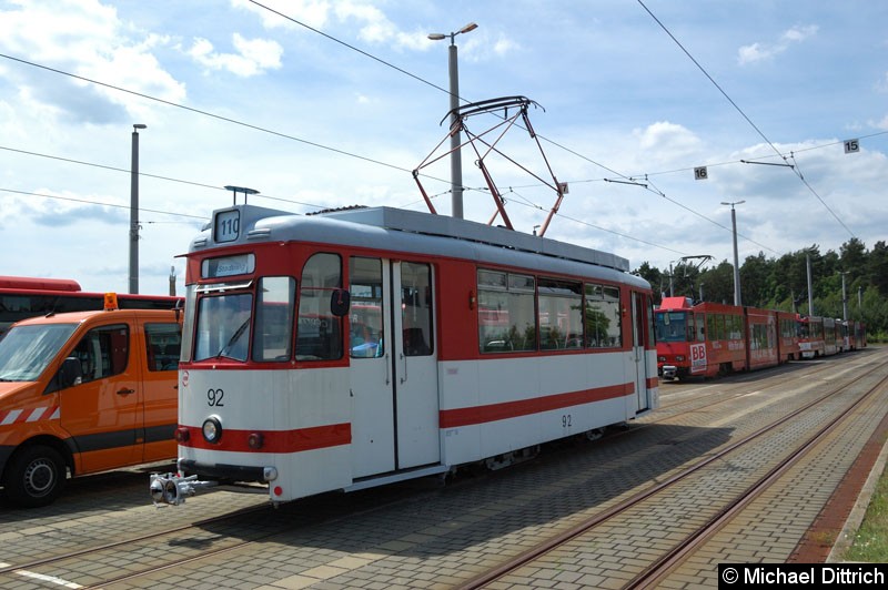 Wagen 92 als Linie 110 geschildert auf dem Betriebshof.