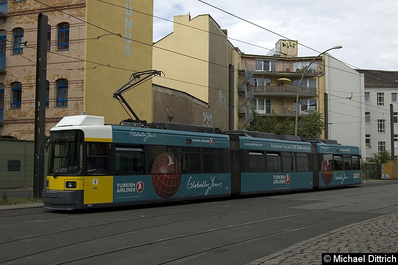 Bild: 1095 als Linie M4 in der Großen Präsidentenstraße.