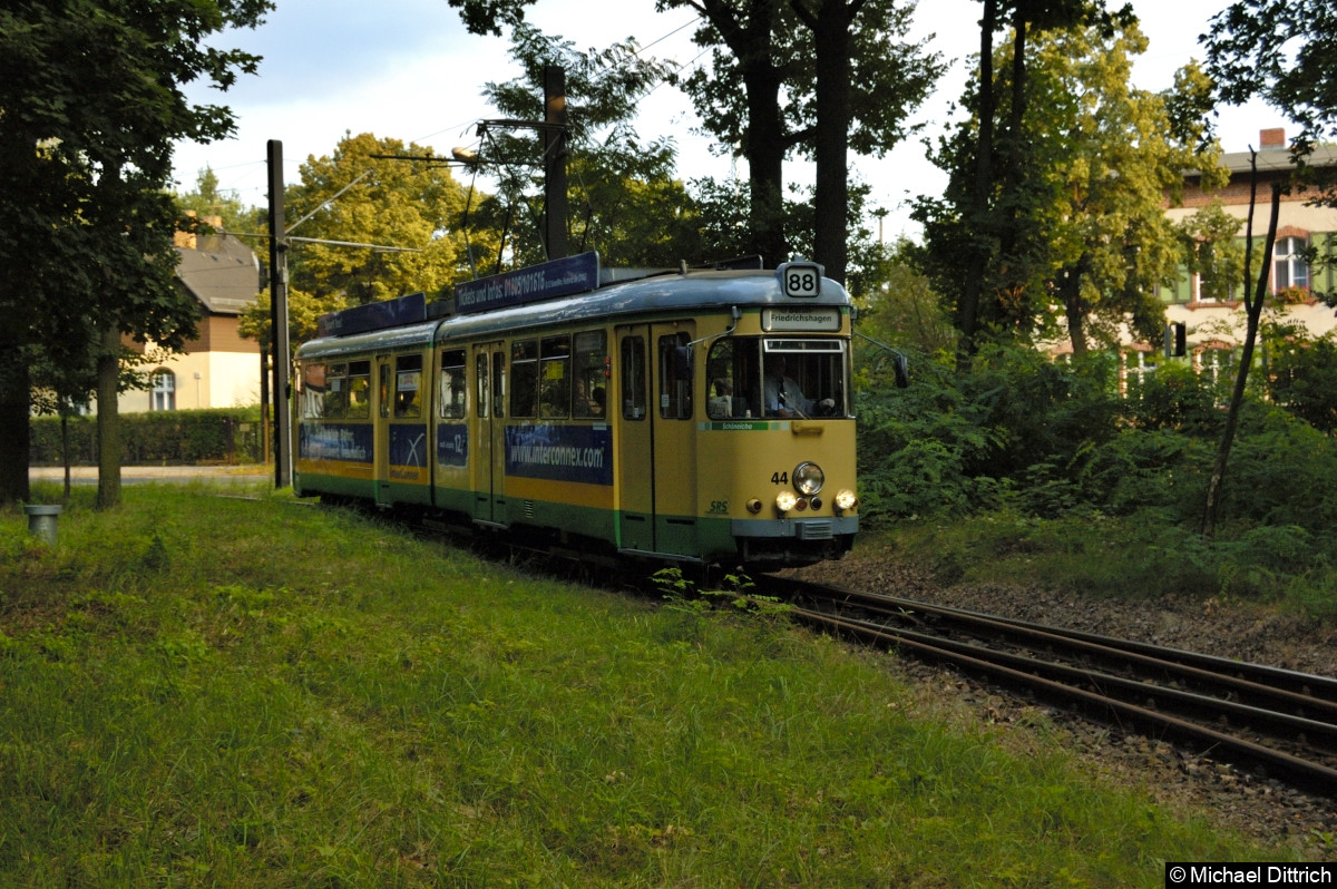 Bild: Wagen 44 kurz vor dem S-Bf. Friedrichshagen.