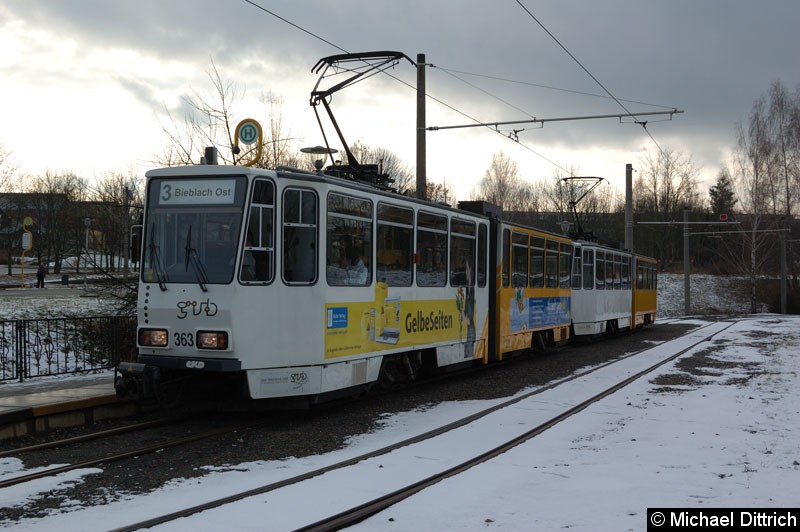 KT4D 363+362 in der Abfahrthaltestelle Brüte.