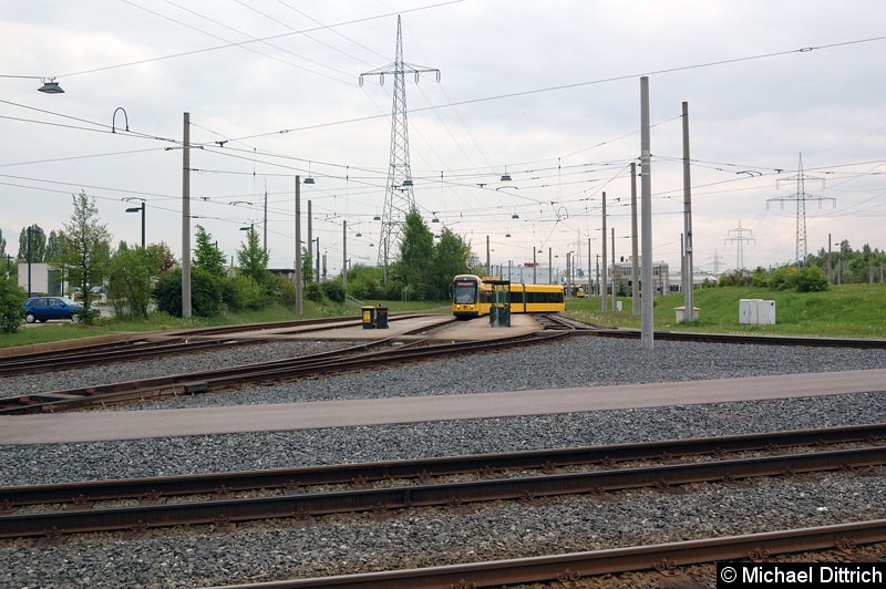 Bild: 2839 als Linie 2 bei der Einfahrt in die Gleisschleife des Betriebshofs Gorbitz.