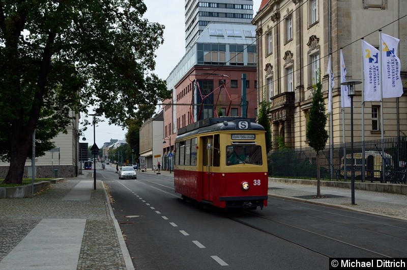 Bild: Wagen 38 in der Logenstr. auf dem Weg zur Bachgasse.